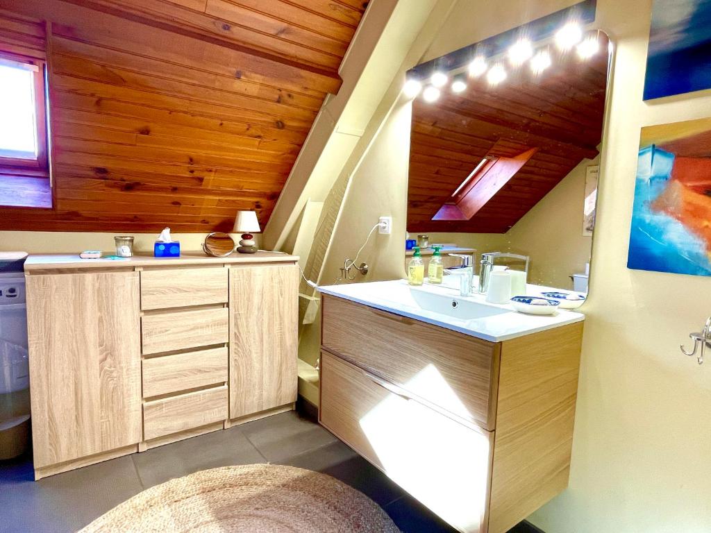Fotografie z fotogalerie ubytování Chambre d'hôtes de charme Jolie futaie en forêt de Tronçais v destinaci Meaulne
