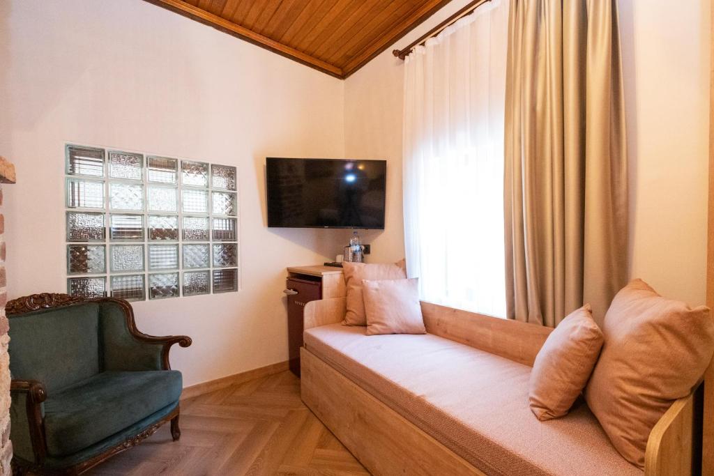Телевизор и/или развлекательный центр в Saye Konak Hotel ' Kaleiçi&Oldtown'