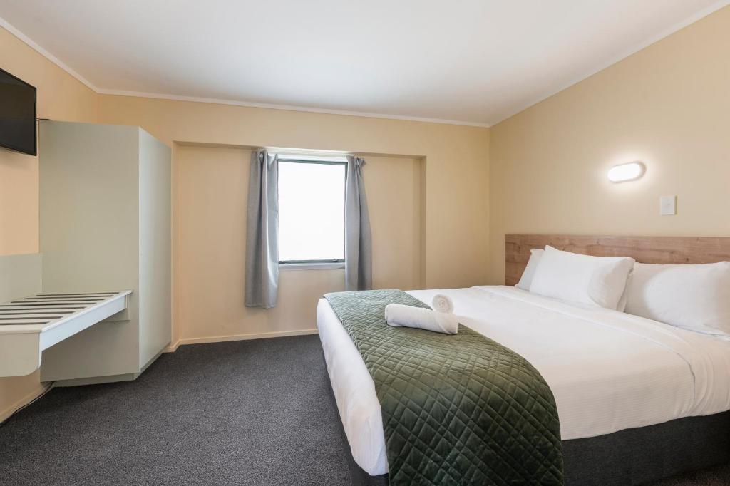 Fenton Court Motel - Familienzimmer Mit Bad