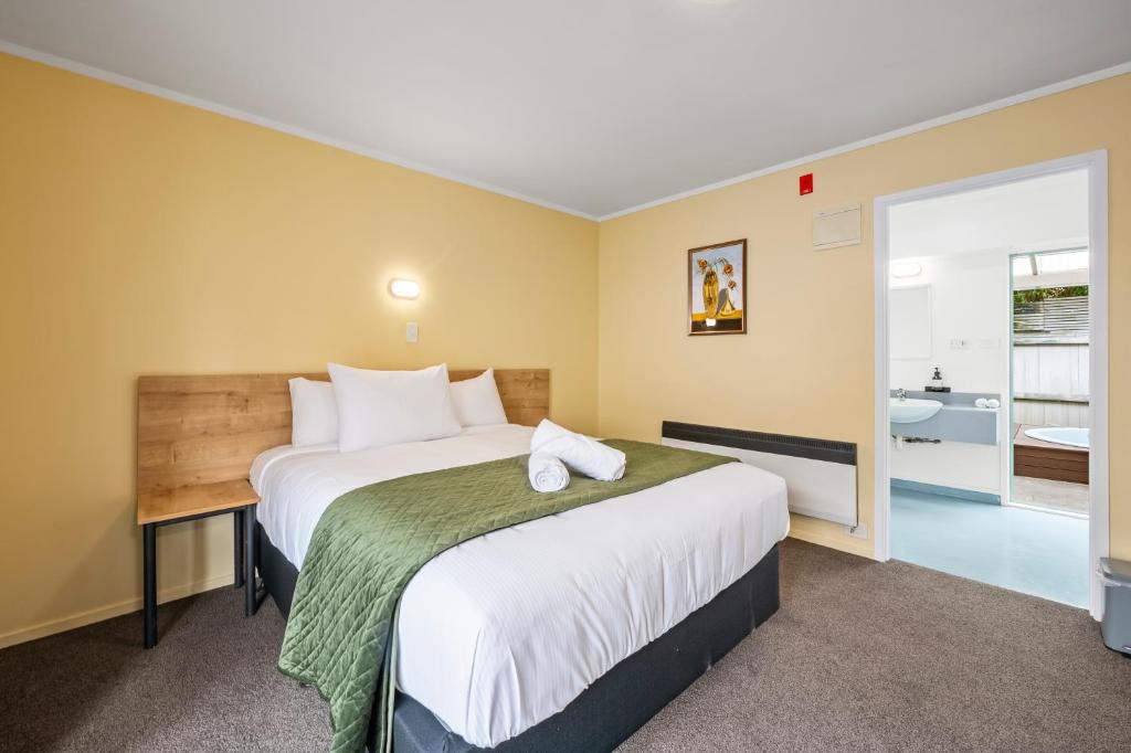 Fenton Court Motel - Studio Mit Whirlpool (Downstairs)