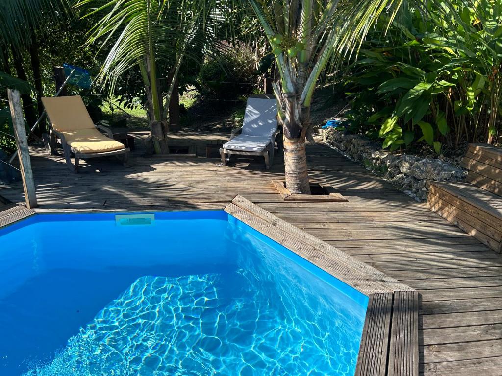 Bazén v ubytování L'escale Tropicale nebo v jeho okolí
