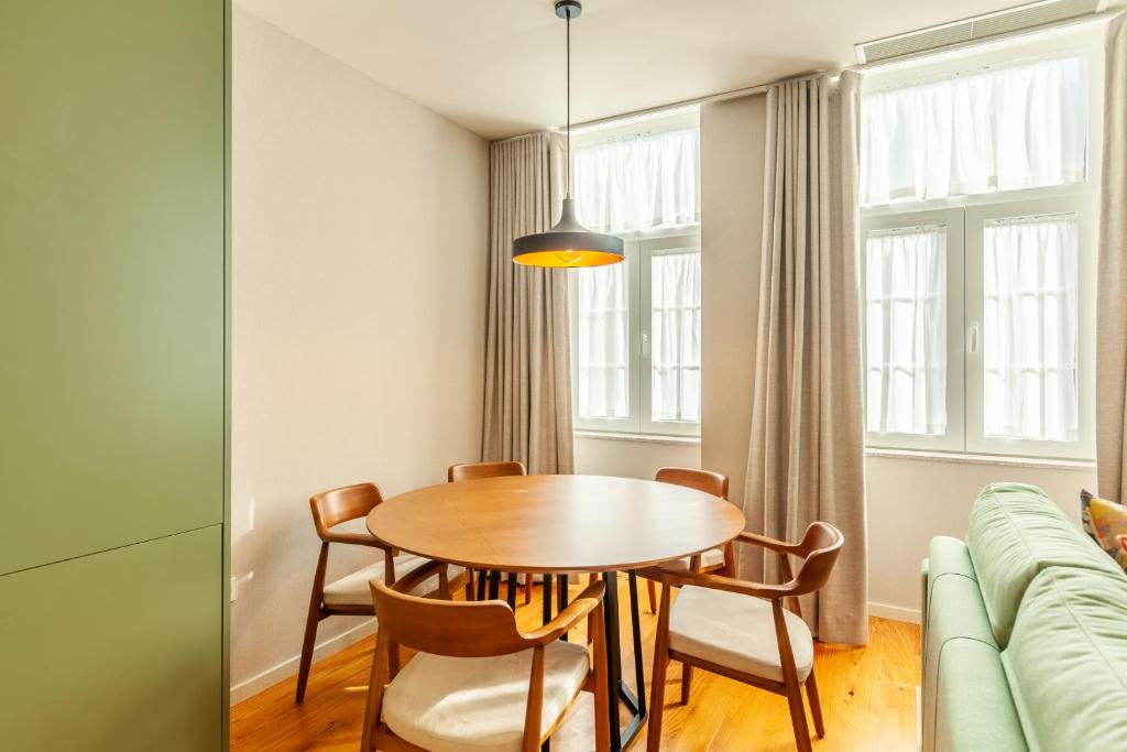 Savvy Signature Apartments - 14