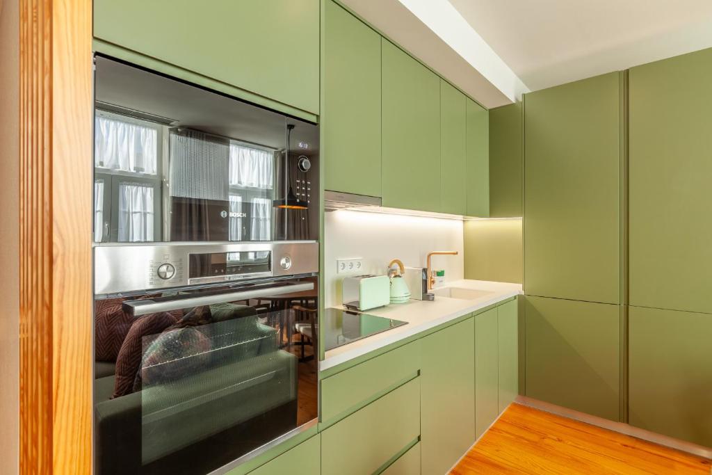 Savvy Signature Apartments - 9