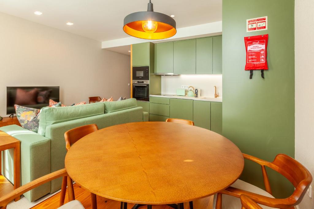 Savvy Signature Apartments - 10