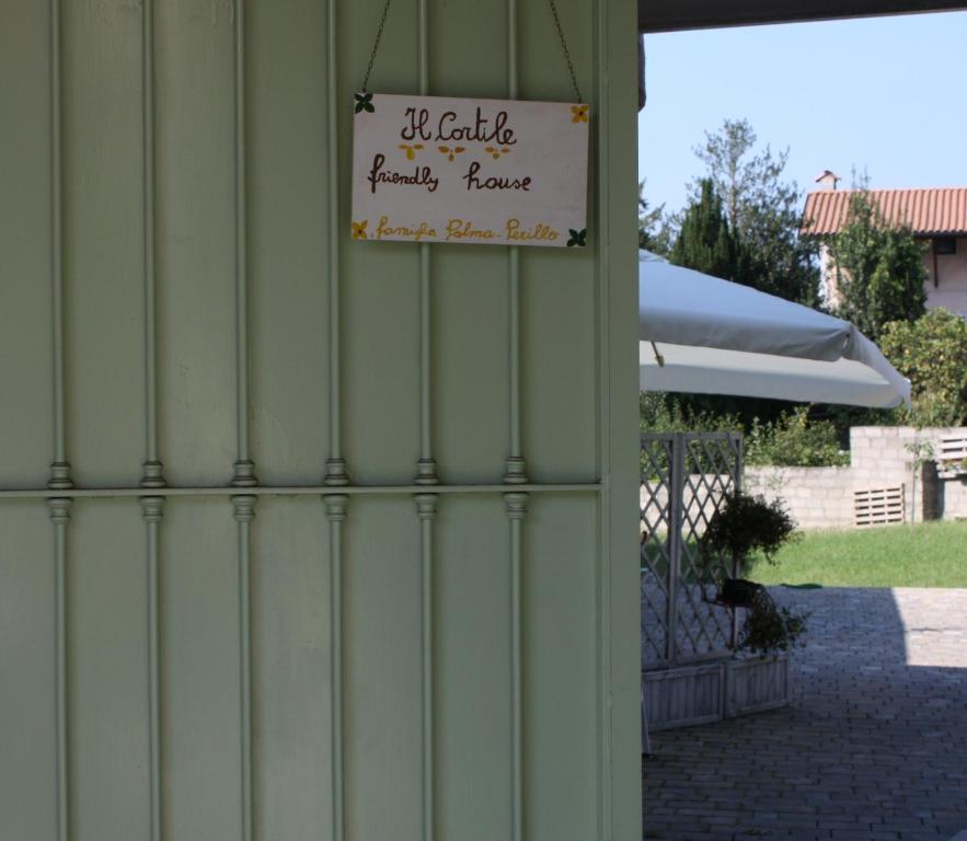 Il Cortile Friendly House