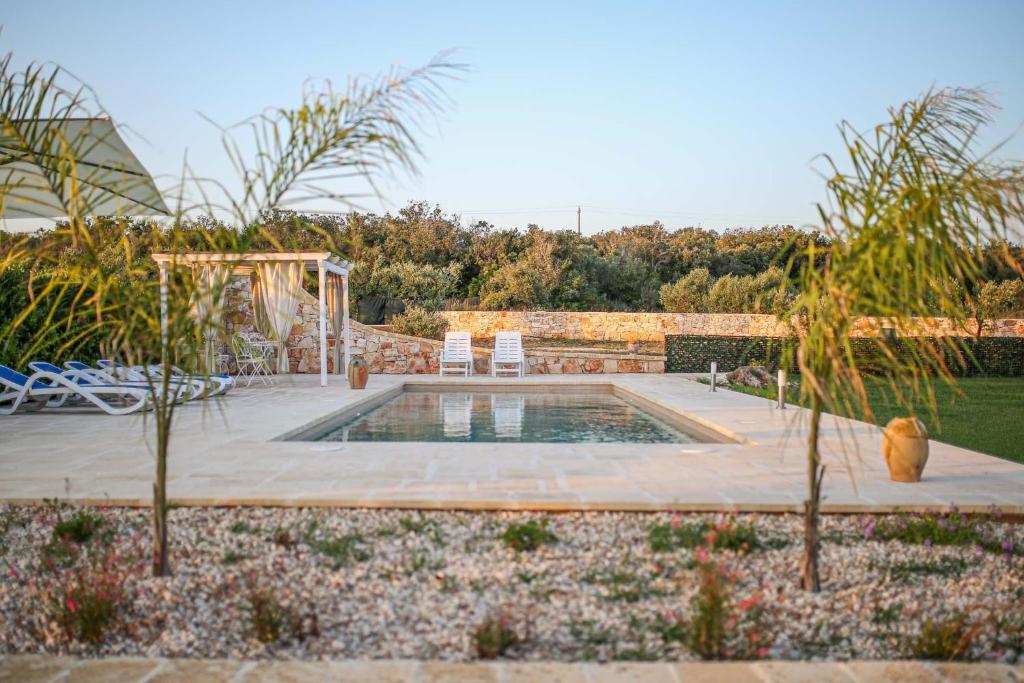 Bazén v ubytování Ugento Country Cottage - Villa con Piscina 10 posti - Salento nebo v jeho okolí