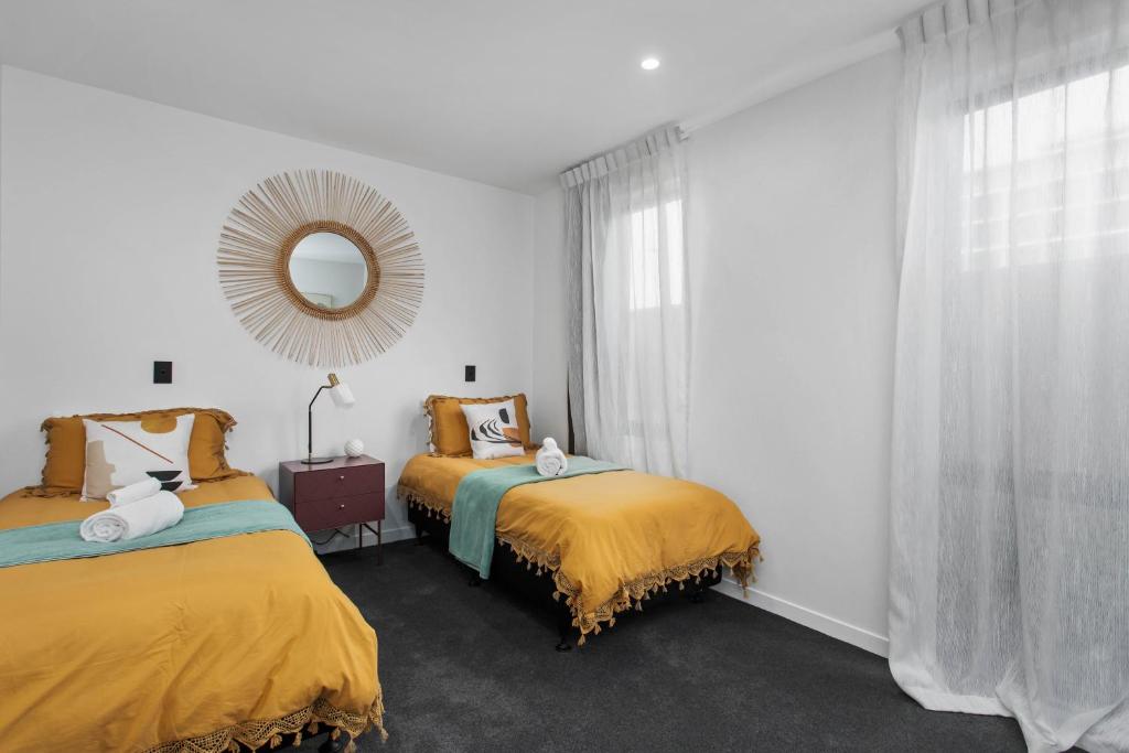 Simply The Best CBD 3 Mins Plus Garage - Resim 7