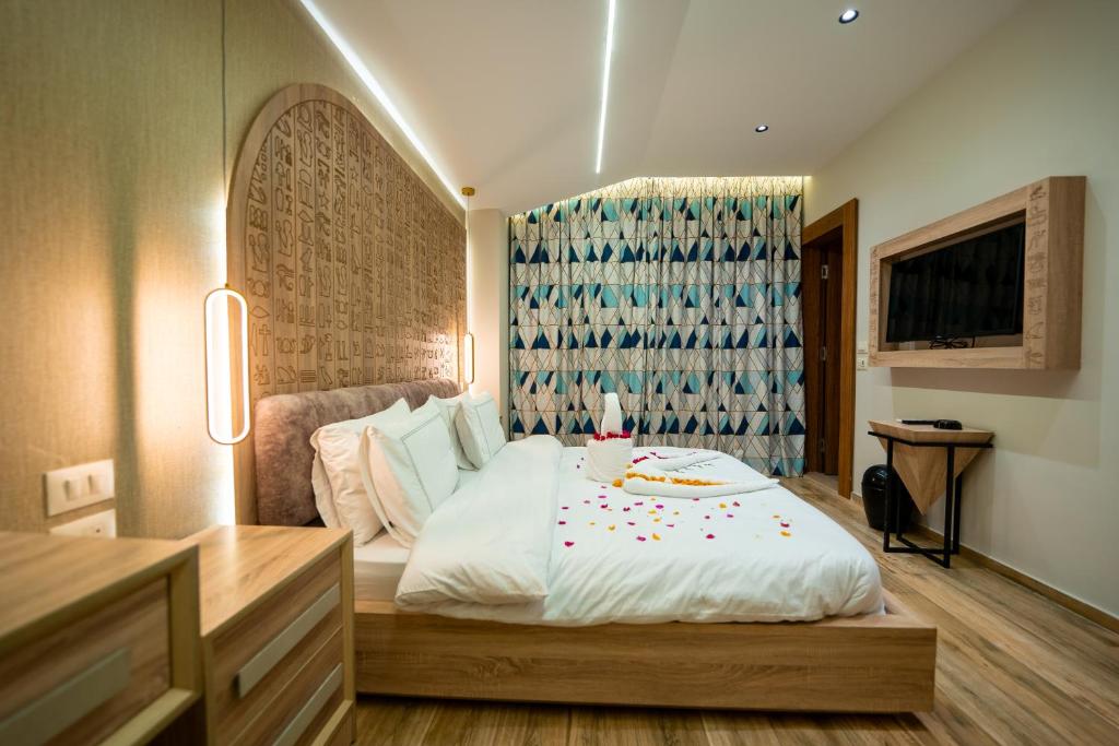 Royal Great Pyramid INN - 15