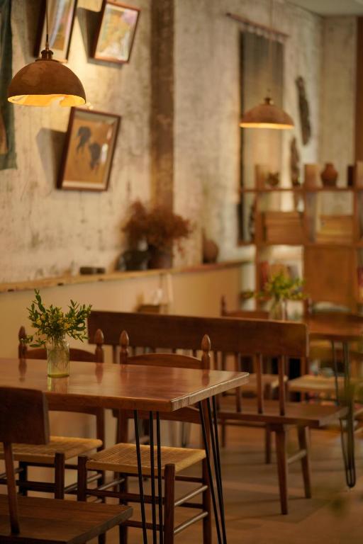 Restaurace v ubytování Ron Inn Xingping Hepan Xiaozhu