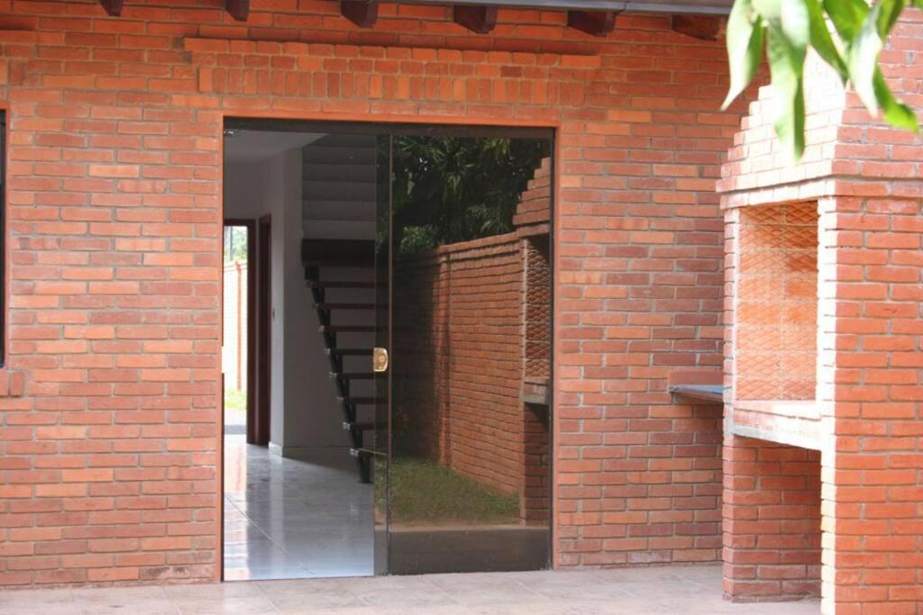 Fotografie z fotogalerie ubytování Duplex Aeropuerto c/cochera cerrada v destinaci Luque