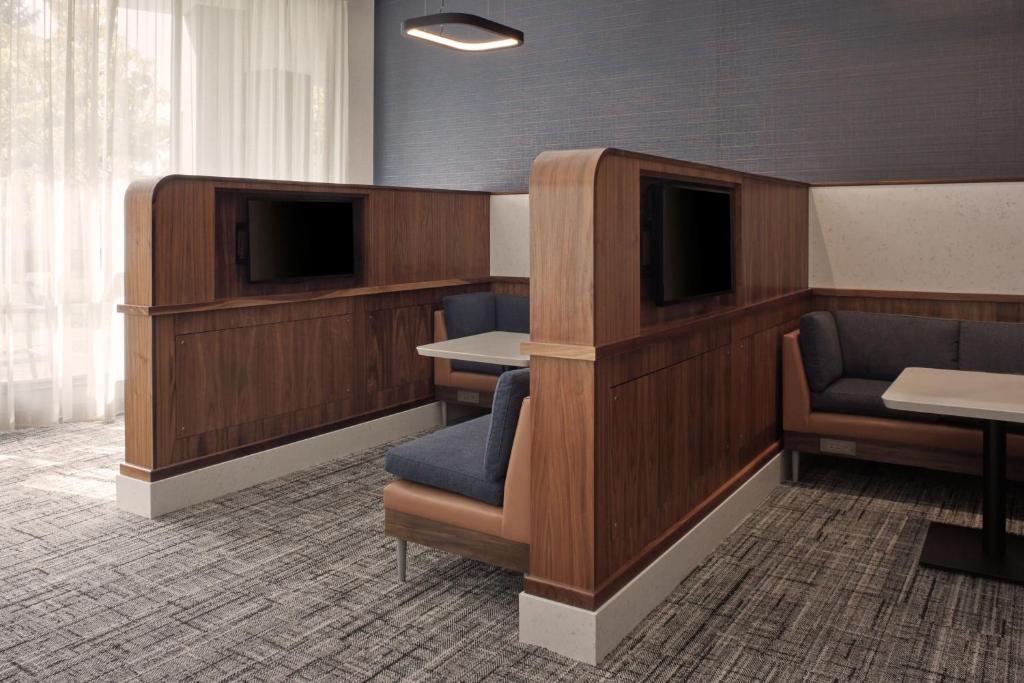 Courtyard by Marriott Mississauga-Airport Corporate Centre West - Resim 19