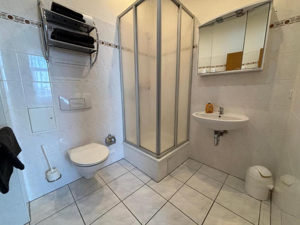 Deutscher Hof - Standard Single Room With Shower