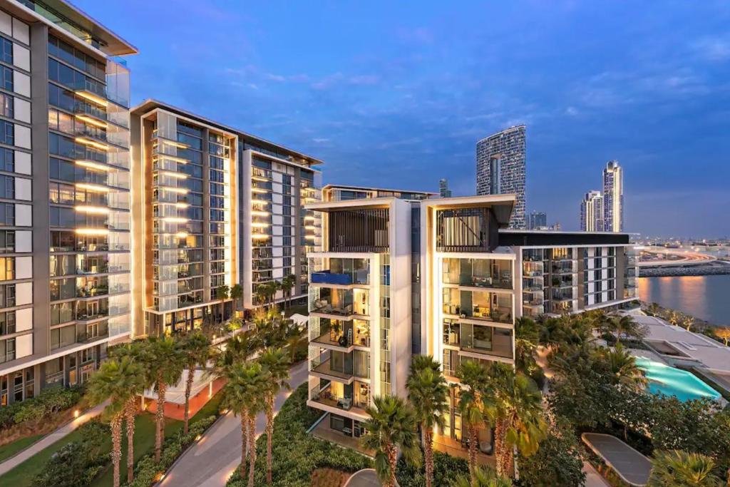 AYA Boutique – Stunning 1BR Surrounding The Sea Views & Ain Dubai