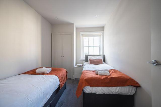 The Pride of Paddington - Resim 11