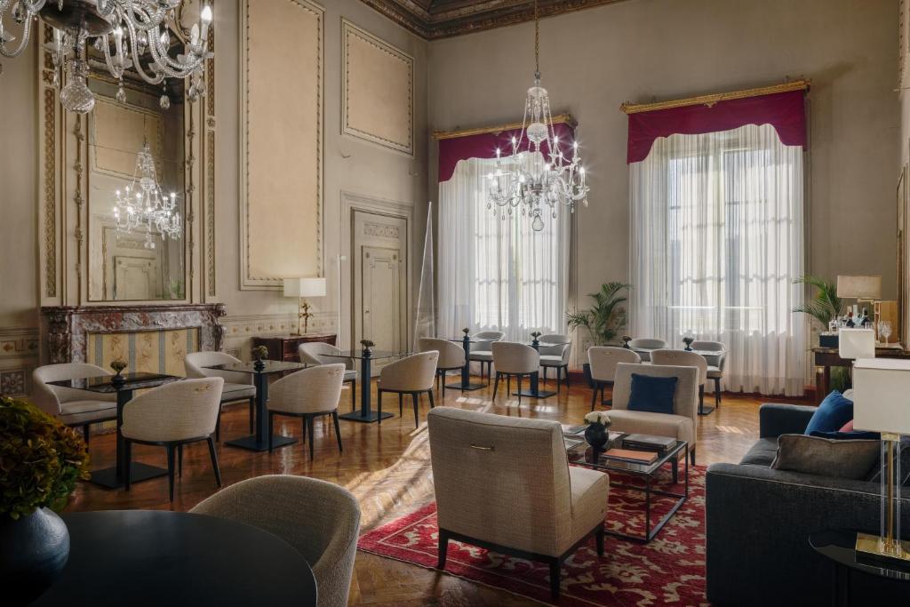 Część wypoczynkowa w obiekcie Leone Blu Suites | UNA Esperienze