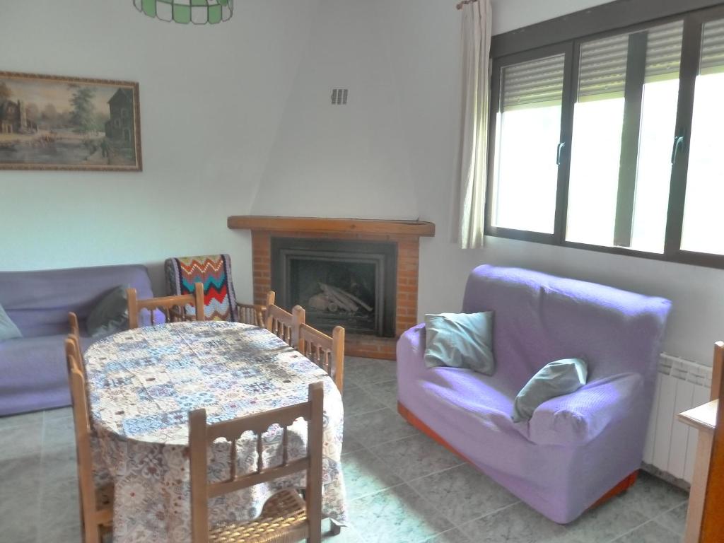 Posezení v ubytování Apartamentos Casa FERMINA - A 2 horas de las pistas de esquí