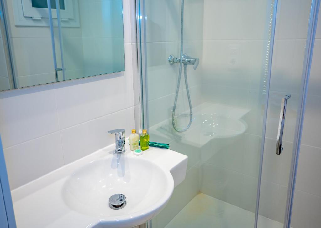 Koupelna v ubytování Agi Gloria Rooms