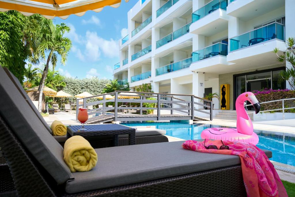 A piscina localizada em The Rockley by Ocean Hotels - Breakfast Included ou nos arredores