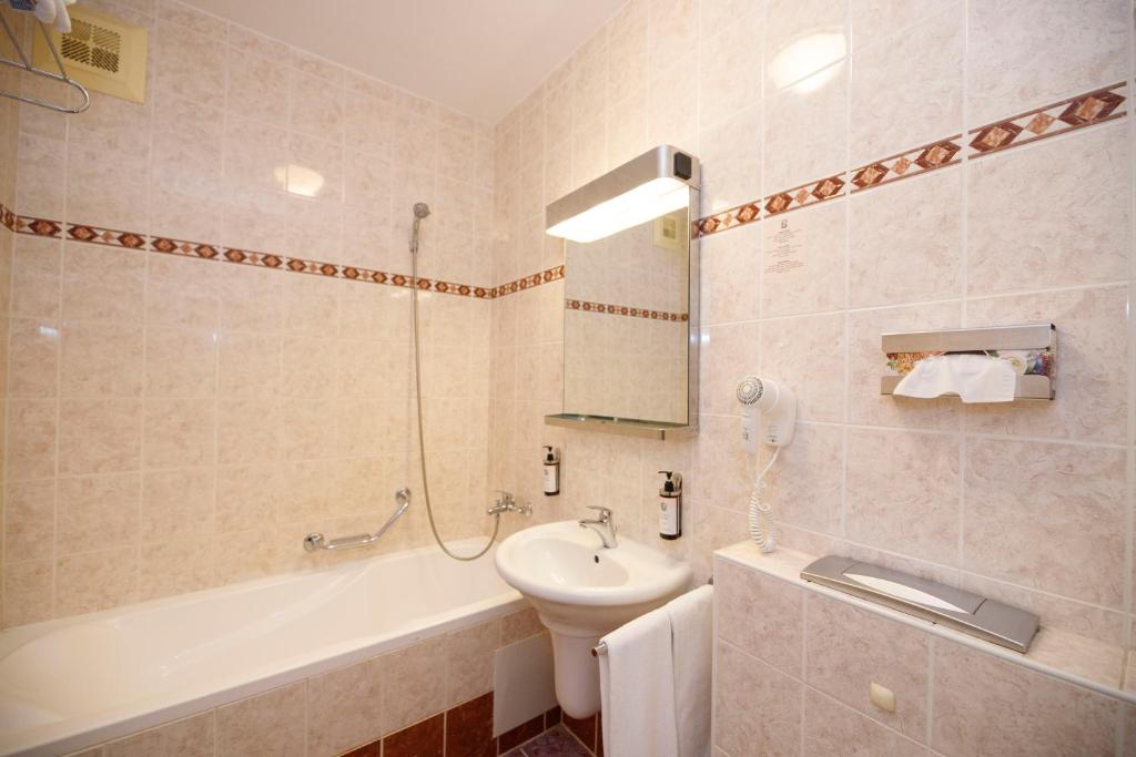 Rožmberský dvur - Resim 34