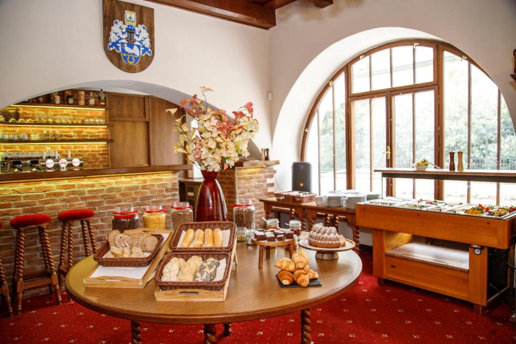 Rožmberský dvur - Resim 12