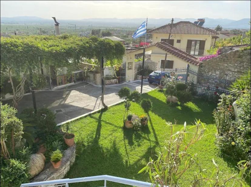 Fotografia z galérie ubytovania Modern house with view v destinácii Kalamata