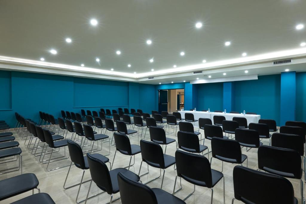 Zona business o sala de conferencias en Hotel Roma Tor Vergata