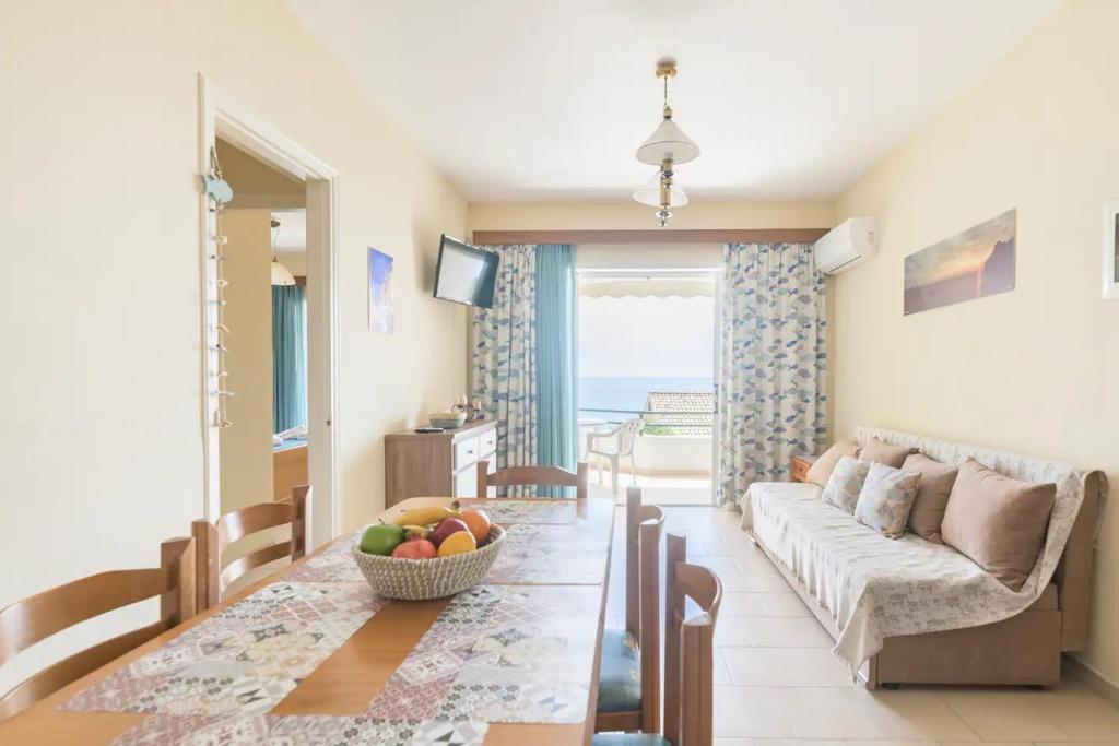Posteľ alebo postele v izbe v ubytovaní Family Seaview Balconies Hilda Home 90