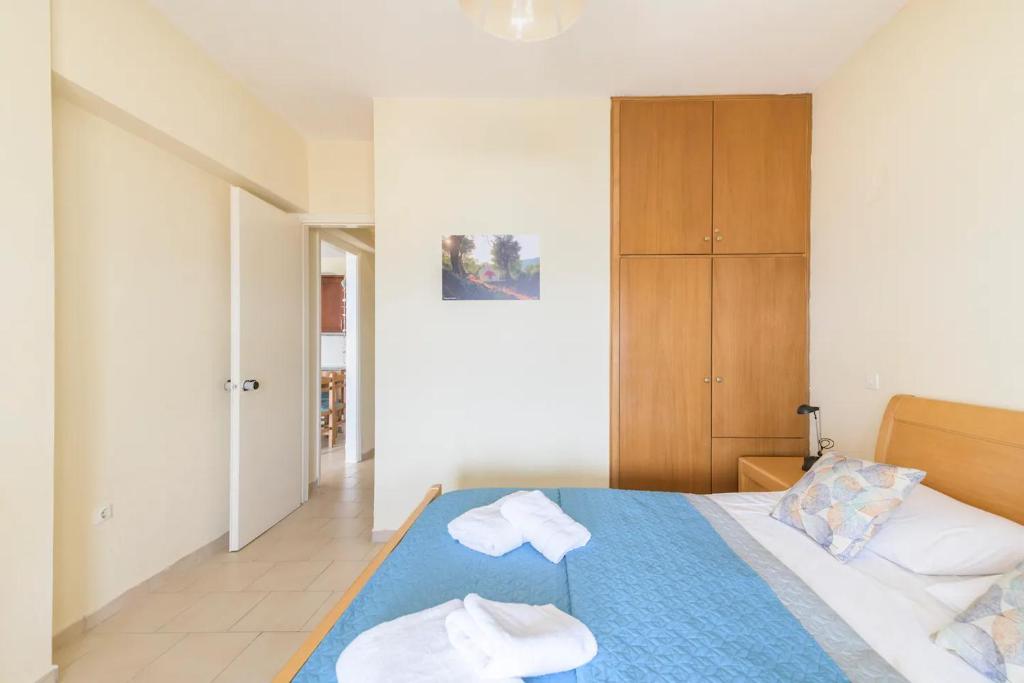Posteľ alebo postele v izbe v ubytovaní Family Seaview Balconies Hilda Home 90