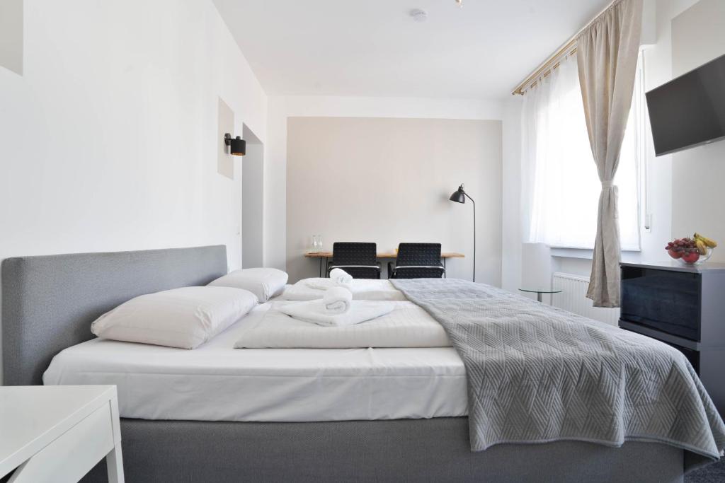 Stilvolle Apartments in Bonn I home2share - Koningin Kamer
