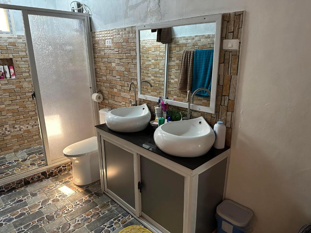 Et badeværelse på Vacation House 3-Bedroom Pangasinan Oasis