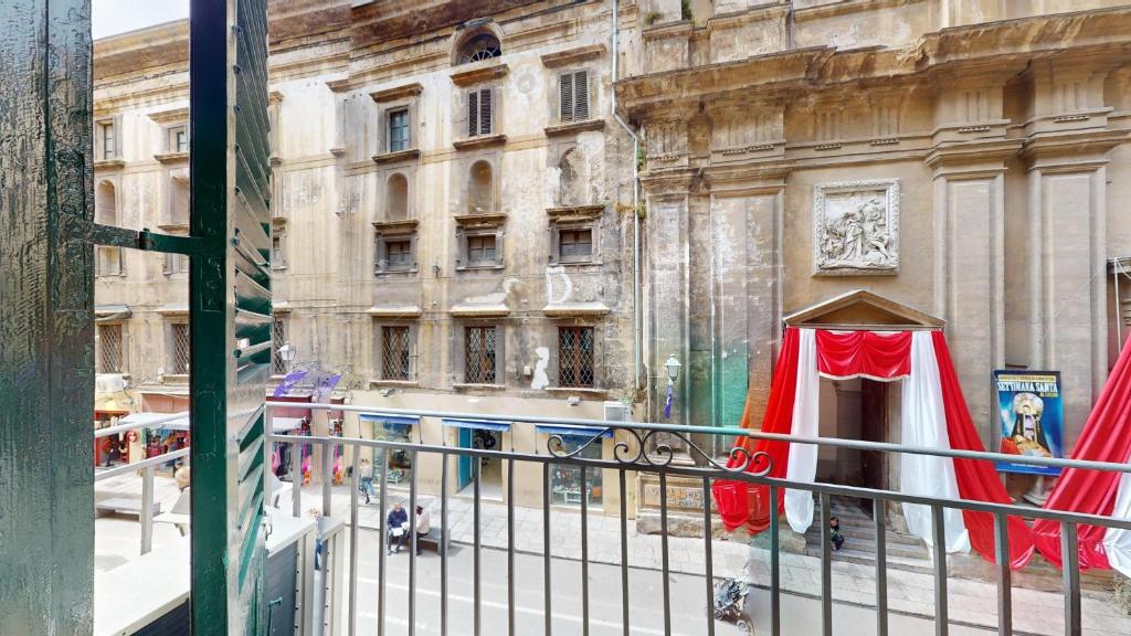 Balcone o terrazza di Ai Crociferi affittacamere