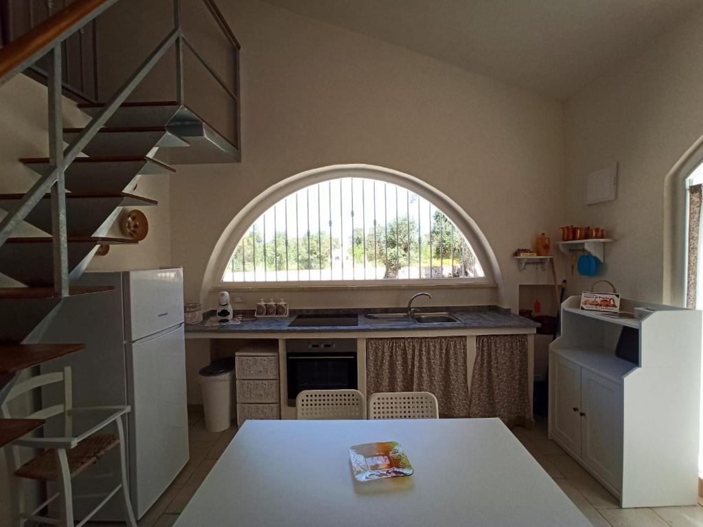 Кухня или мини-кухня в Italianway - Villa Butticchio
