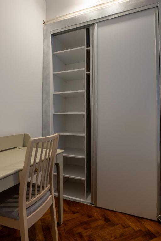 Little Vienna Silver Apartment - 4