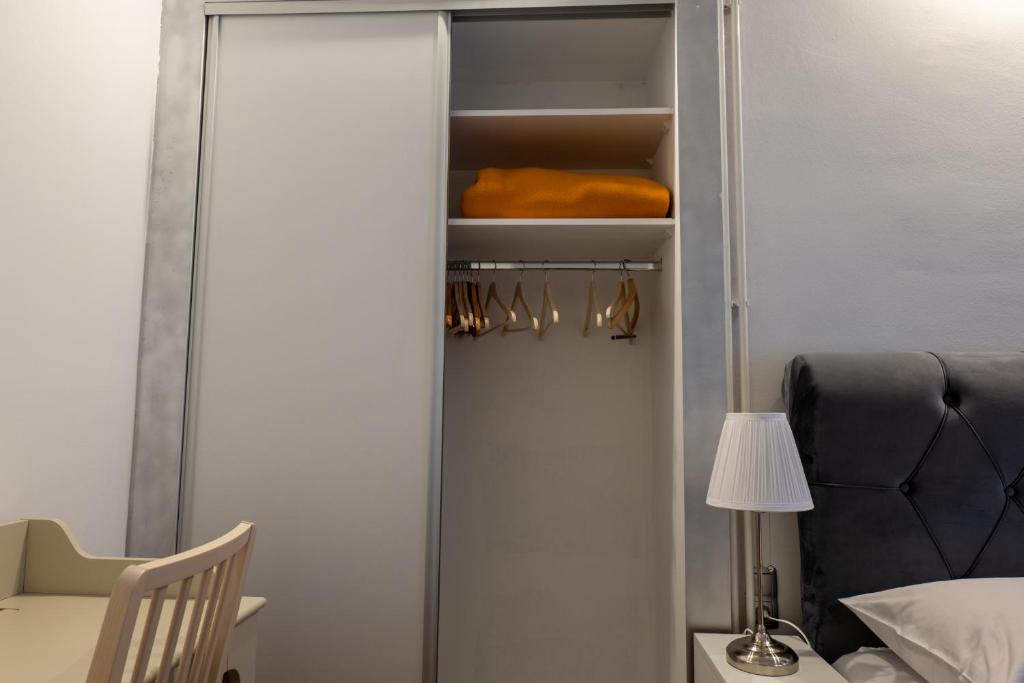 Little Vienna Silver Apartment - 12