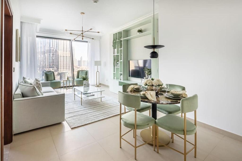 Frank Porter – Burj Vista