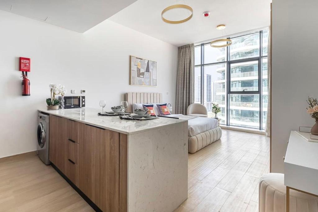 Frank Porter – Regina Tower