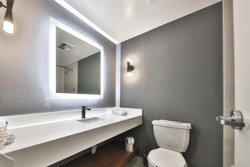 Admiral Inn Mississauga - Resim 25