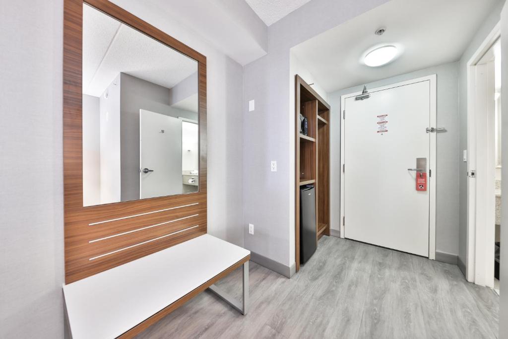 Admiral Inn Mississauga - Resim 23