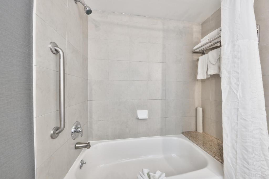 Admiral Inn Mississauga - Resim 26