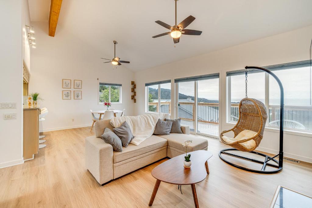 Visual Reference: Lovely Rockaway Beach Home With Pacific Ocean Views Rockaway Beach