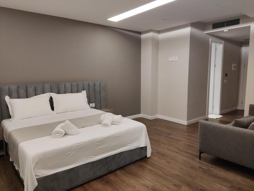 DIMAL CASTLE - Habitación Doble De Lujo Con Balcón