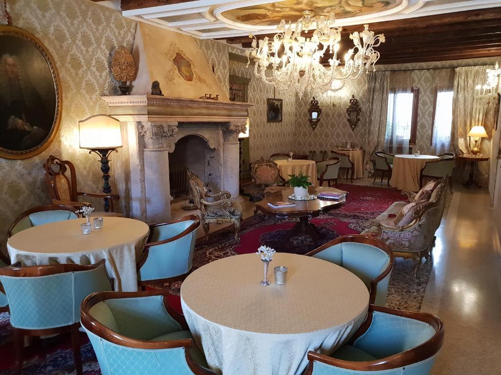 Posezení v ubytování Relais Alberti