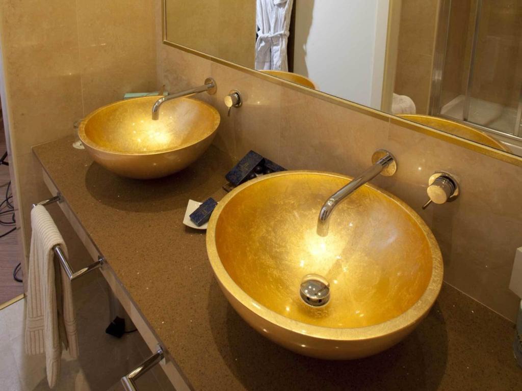 A bathroom at Giotto Hotel & Spa