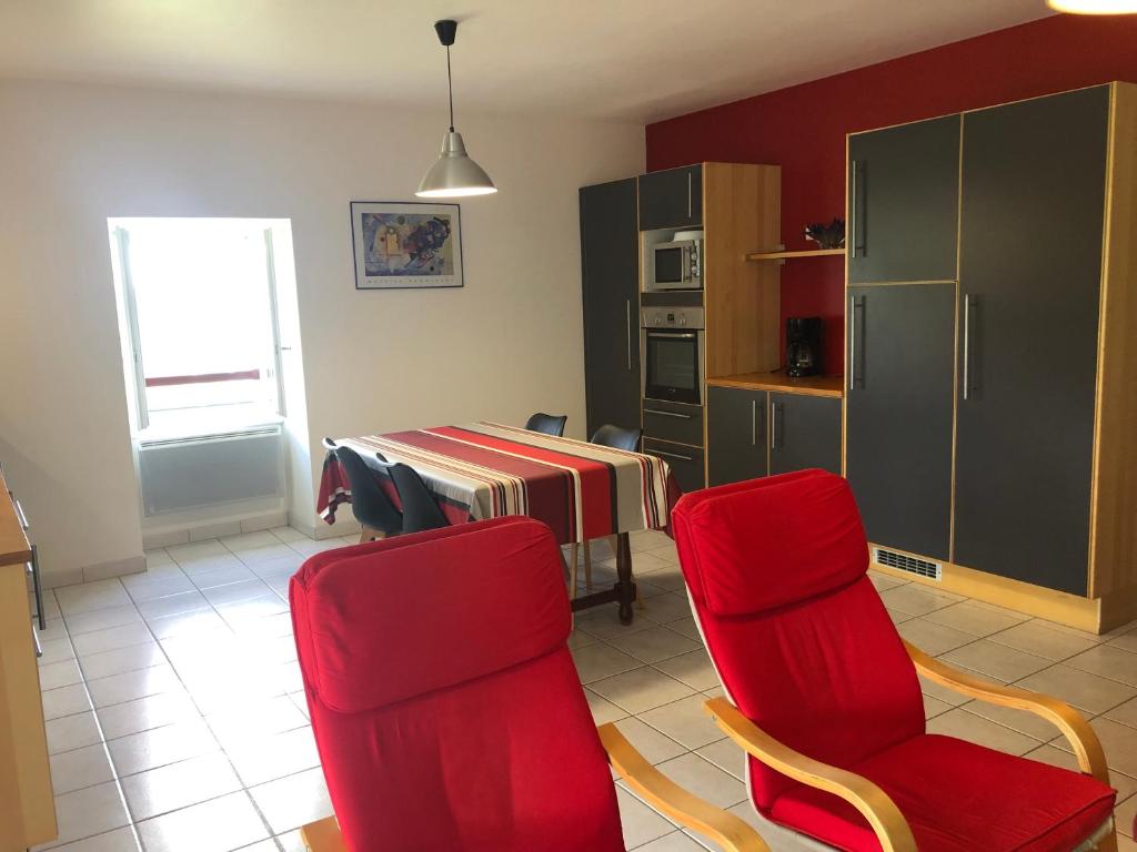 Kuchyň nebo kuchyňský kout v ubytování Gîte Etcharnia