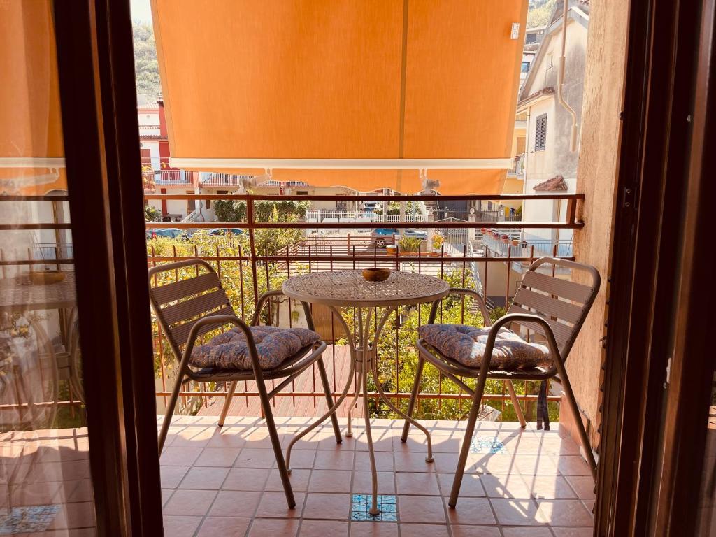 A balcony or terrace at Dimora Bellini