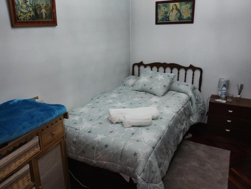 A bed or beds in a room at Casa Jesús