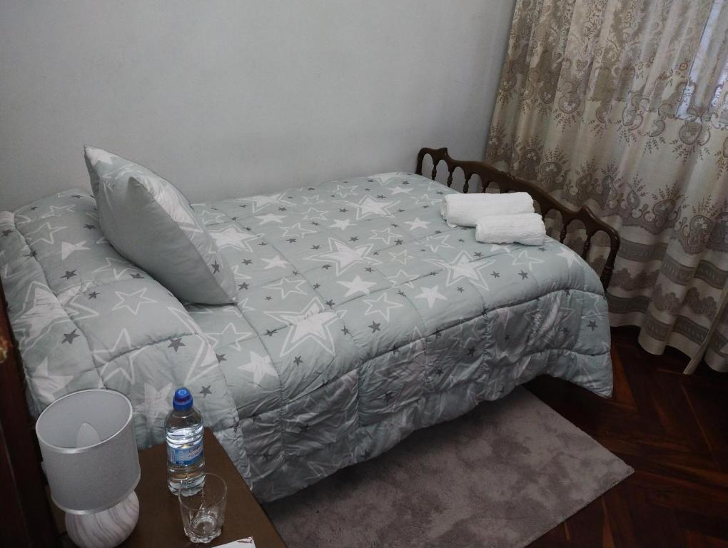 A bed or beds in a room at Casa Jesús