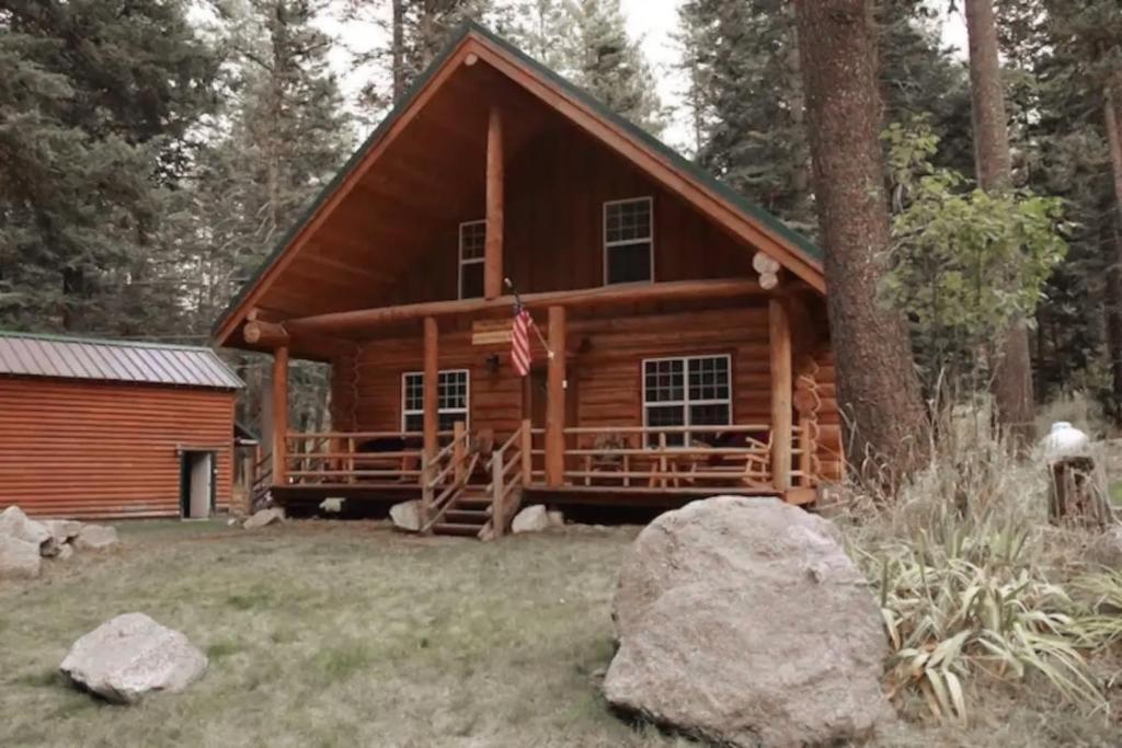 Budova, kde se prázdninový dům nachází