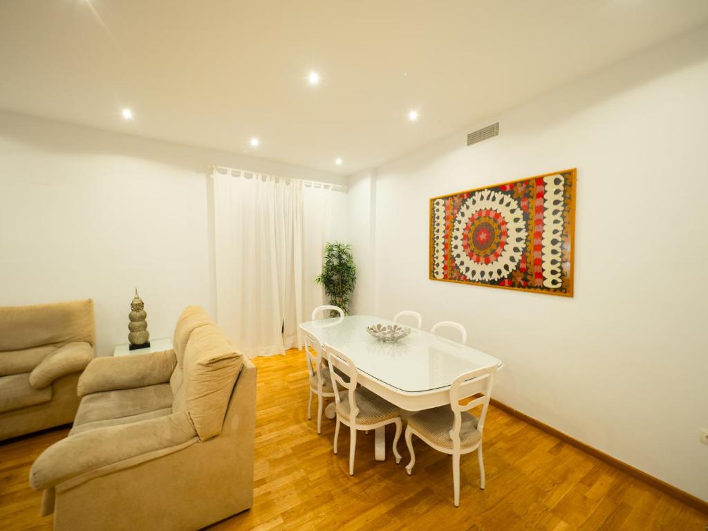 Amplio Apto Centro vistas Torneria fjhomefj - 11