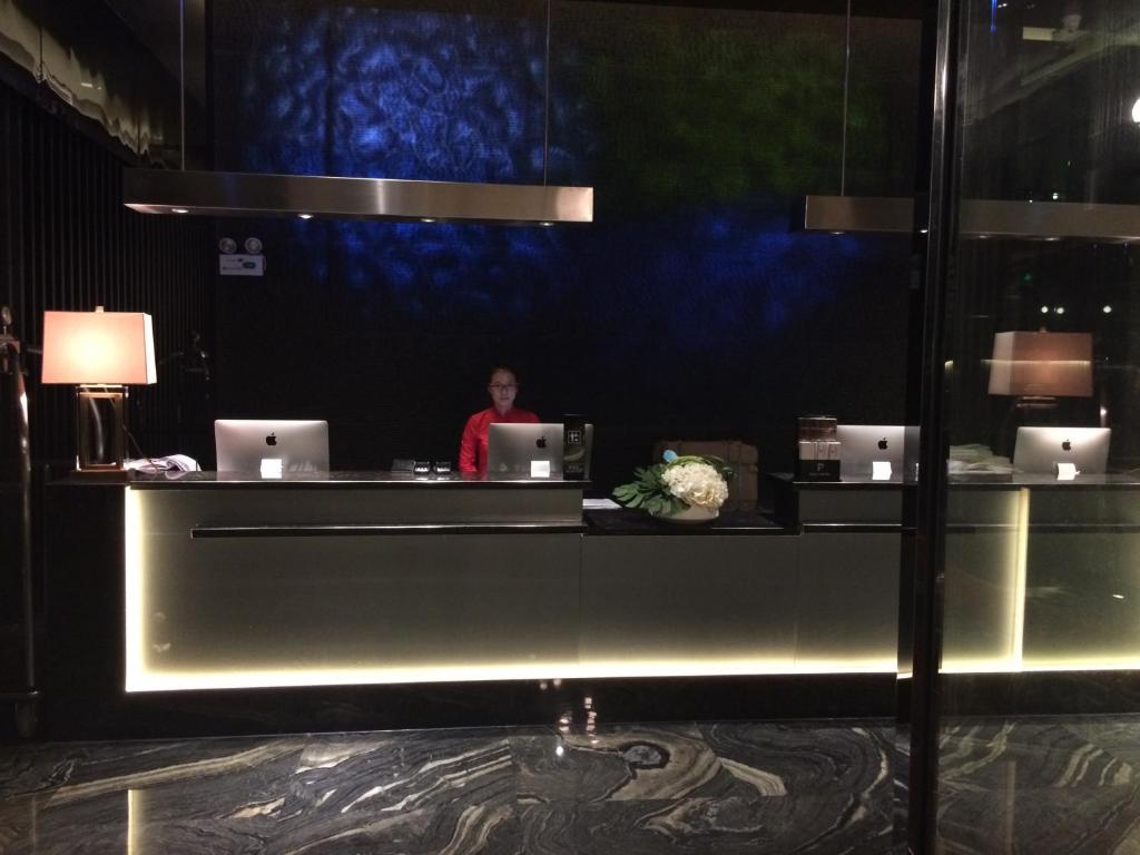 Příslušenství pro přípravu čaje a kávy v ubytování Paco Hotel Shuiyin Road Guangzhou-Free bus Canton Fair